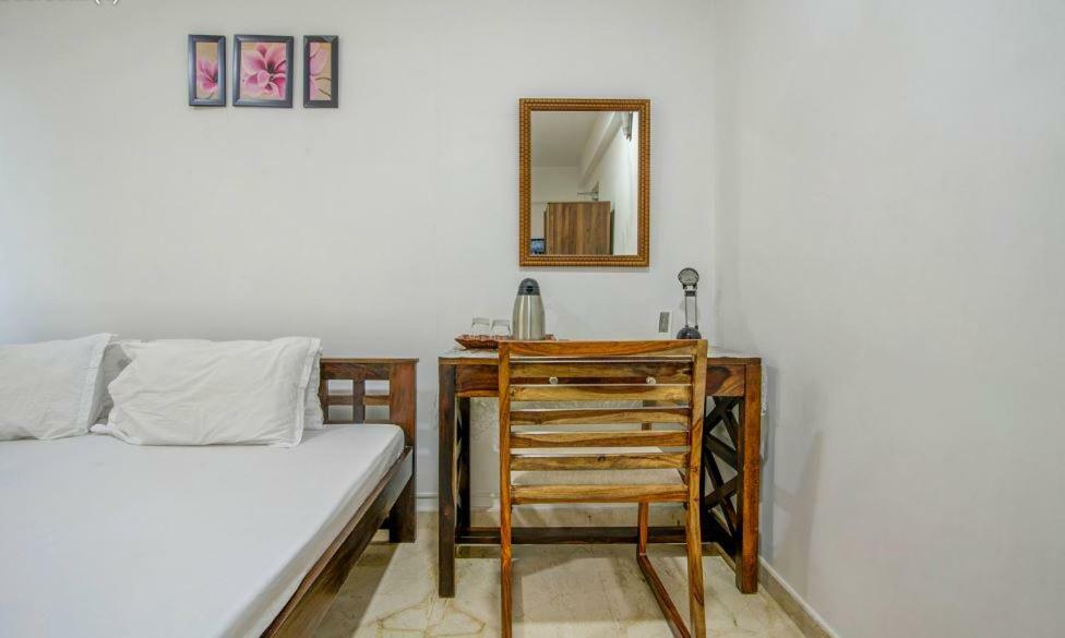 Isec Apartment Βομβάη Εξωτερικό φωτογραφία